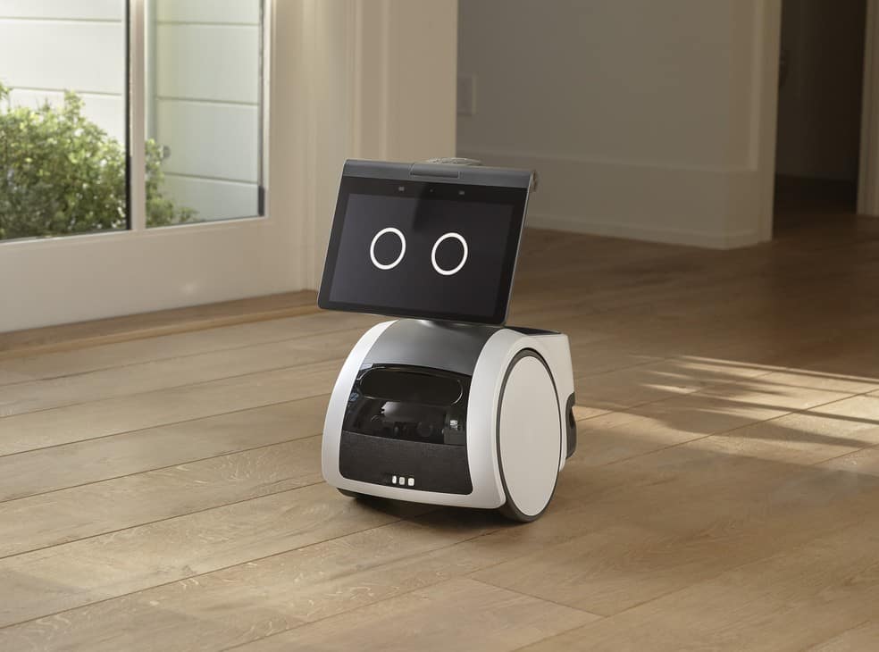Amazon apresenta Astro, robô que se parece com um pet