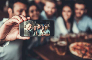 SMARTPHONES – A tecnologia é quase um ímã