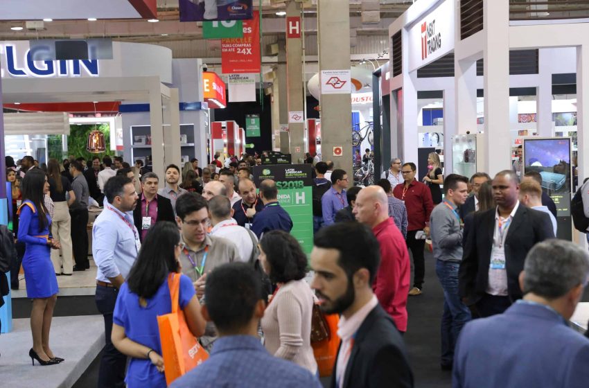 Prefeitura de São Paulo publica decreto que autoriza volta de feiras e eventos