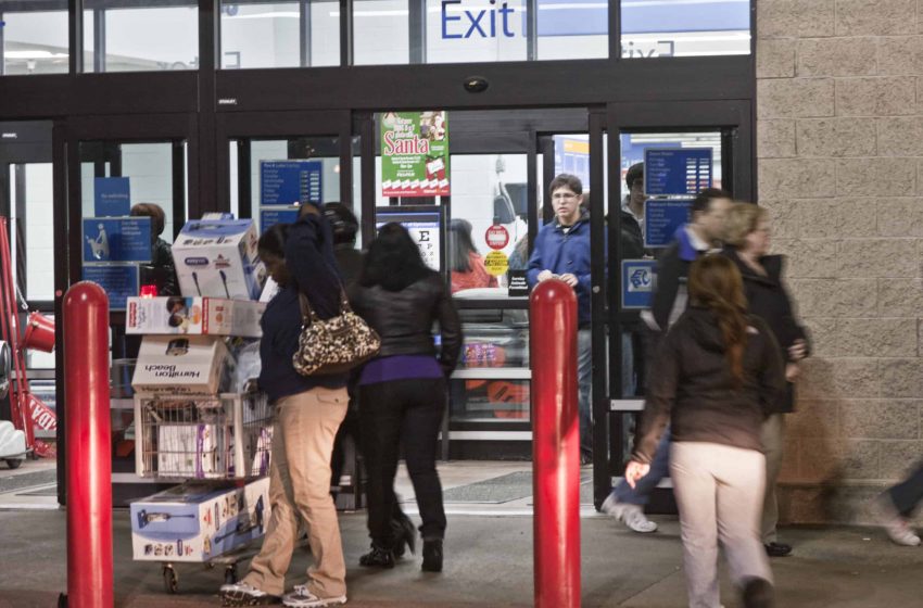 Vendas do comércio crescem 10,1% no 1º semestre de 2021, revela Serasa Experian