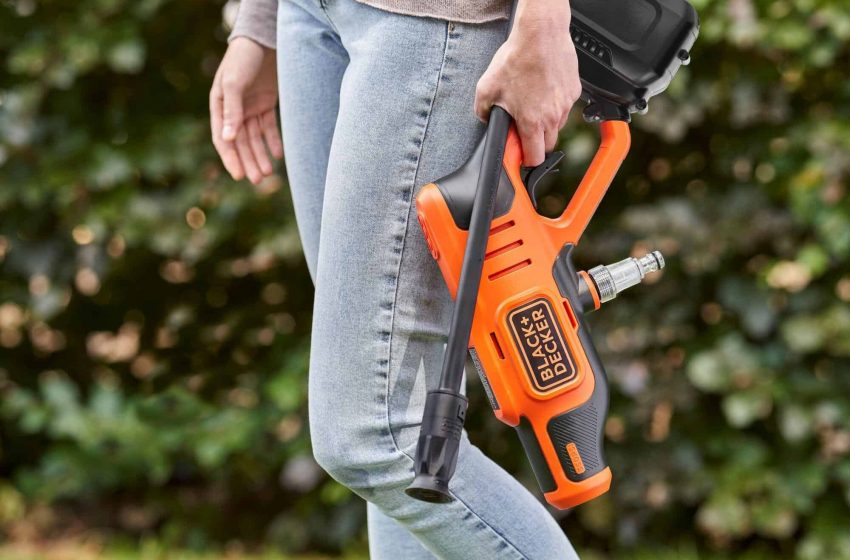 BLACK+DECKER lança Pistola de Pressão para limpeza à bateria 350PSI