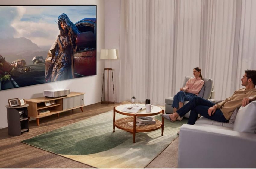 LG amplia a experiência do consumidor com o lançamento de novos monitores e projetores