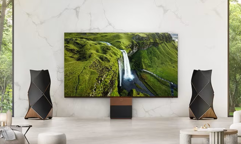 LG reforça estratégia para telas de grandes formatos com o lançamento do LG MAGNIT 136”