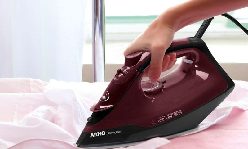 Arno apresenta lançamento com tecnologia exclusiva para a categoria de ferros a vapor