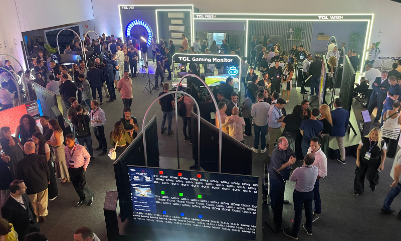TCL lança a C6K QD-MiniLED TV de 98’’ e apresenta o portfólio de 2025 para a América Latina