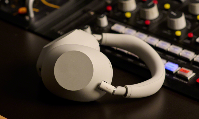Fones de Ouvido Sony WH-1000XM6