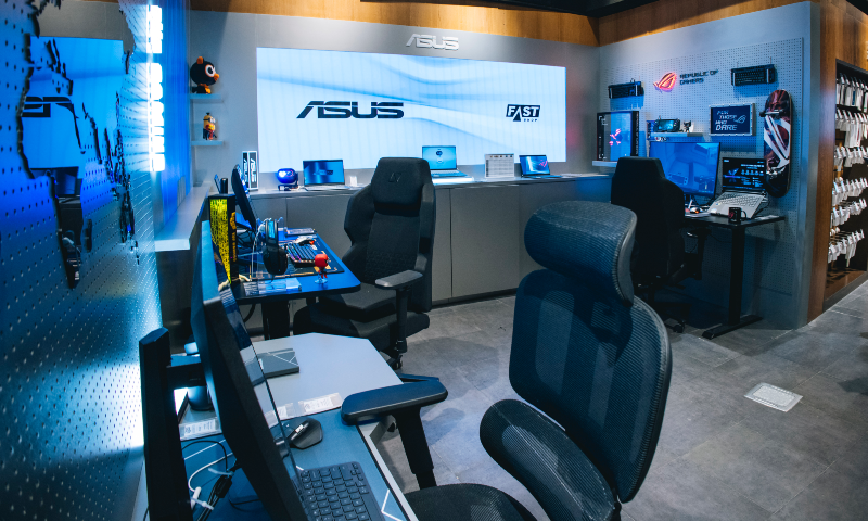 Espaço exclusivo da Asus na Fast Shop do Shopping Pátio Paulista